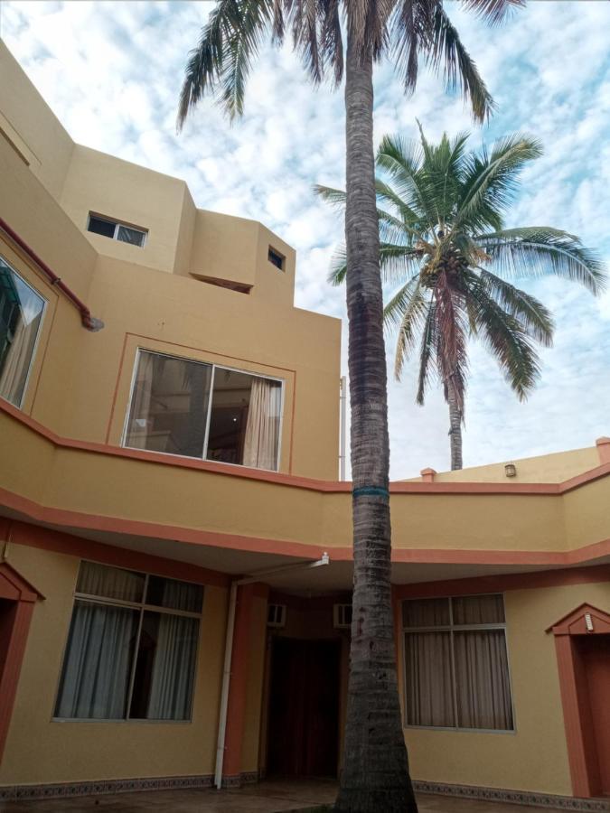 Hotel Palmeras Galapagos Puerto Ayora  Eksteriør billede